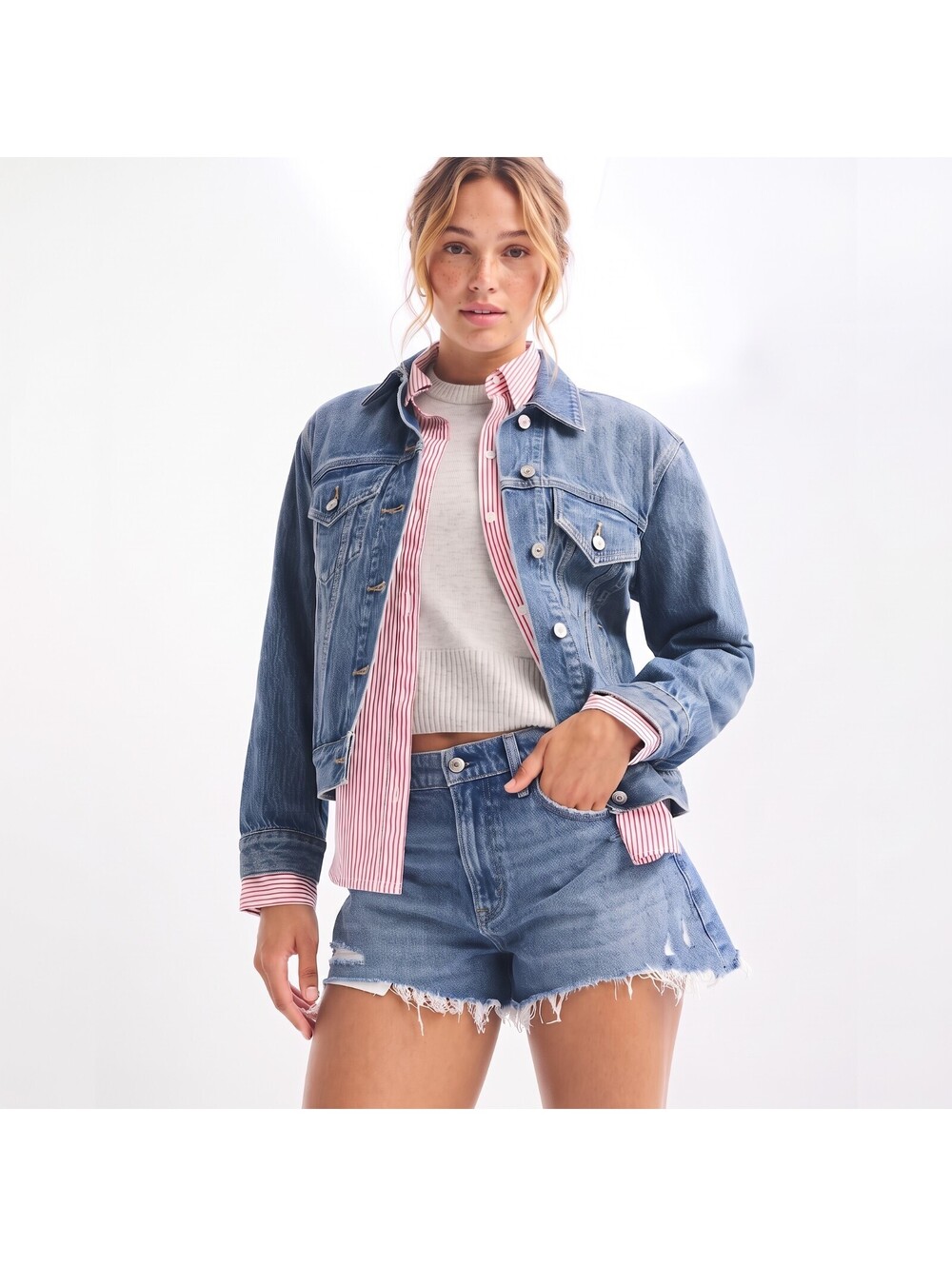 Abercrombie Fitch Curve Love High Rise Mom Denim Shorts Size 28/6 Cutoff Hem NWT